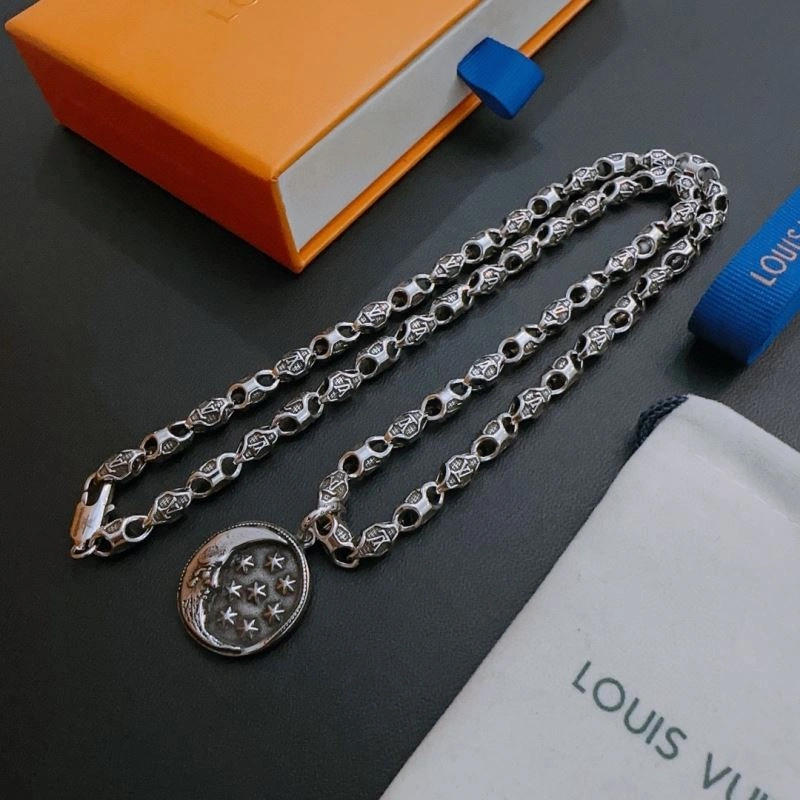QuickDry Louis Vuitton Necklaces 251693