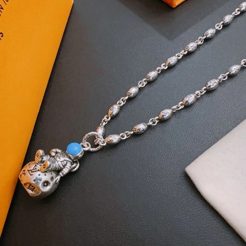 Louis Vuitton Necklaces UrbanStyle 251706