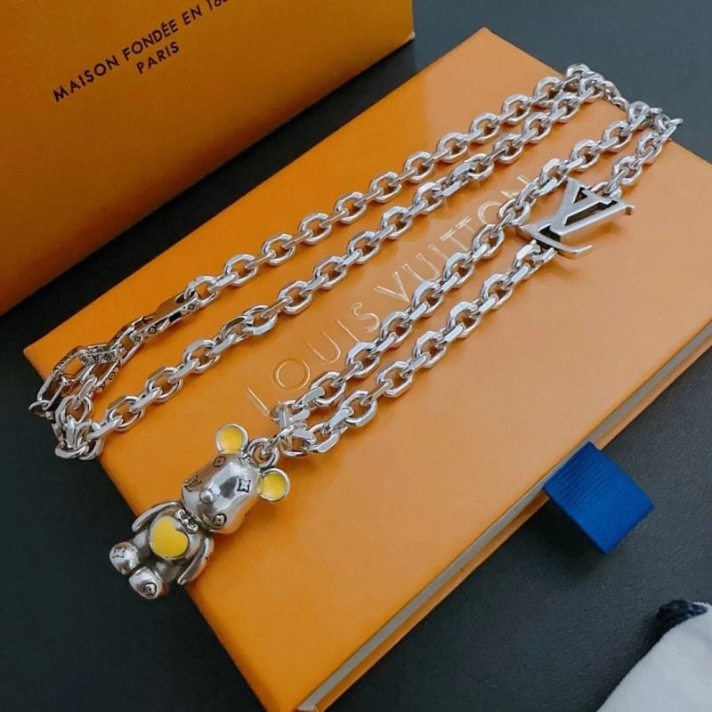 TechFriendly Louis Vuitton Necklaces 251695