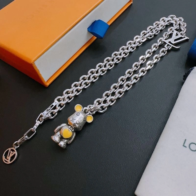 TechFriendly Louis Vuitton Necklaces 251695
