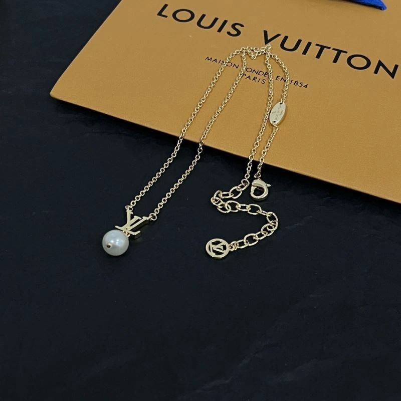 Louis Vuitton Necklaces Minimalist 251683