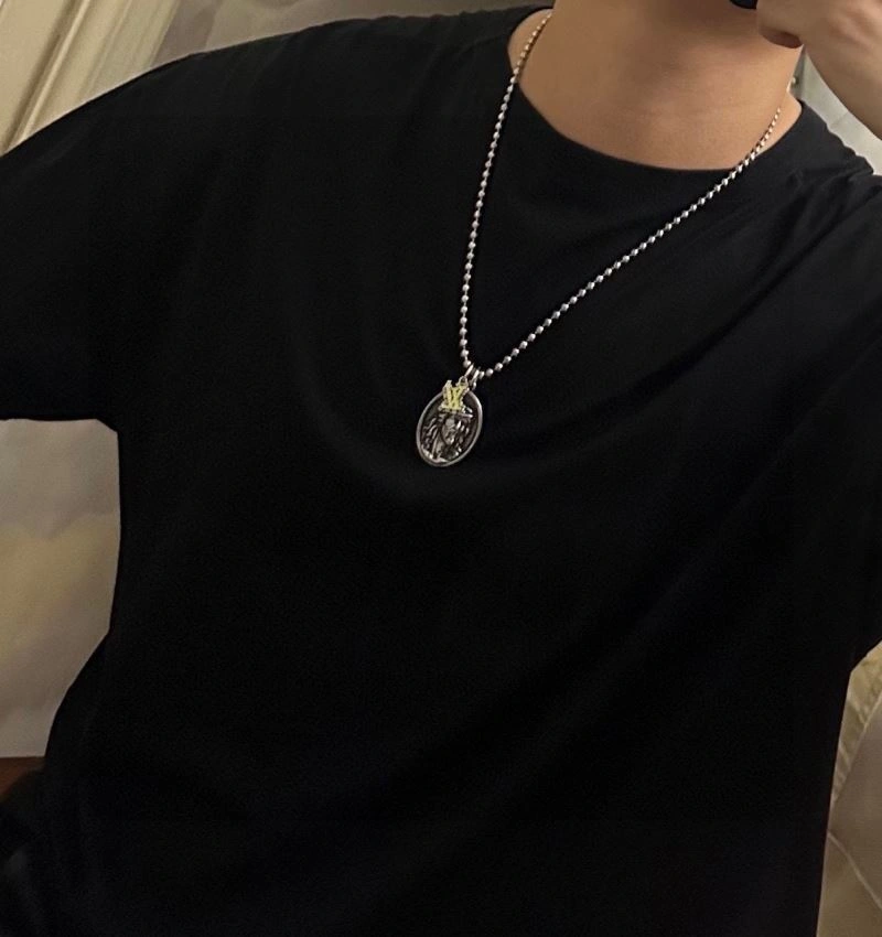 Versatile Louis Vuitton Necklaces 251701