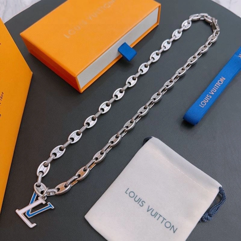 Louis Vuitton Necklaces Refined 251702