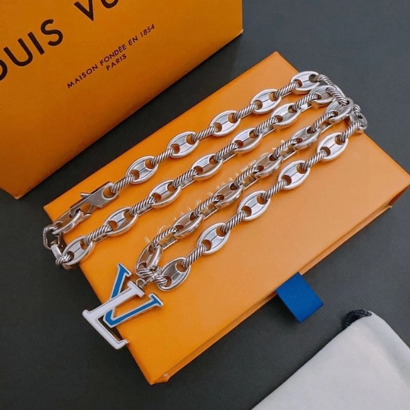 Louis Vuitton Necklaces Refined 251702