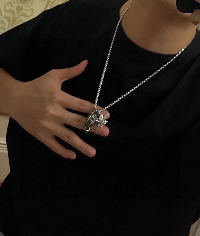 FlexibleFit Louis Vuitton Necklaces 251692