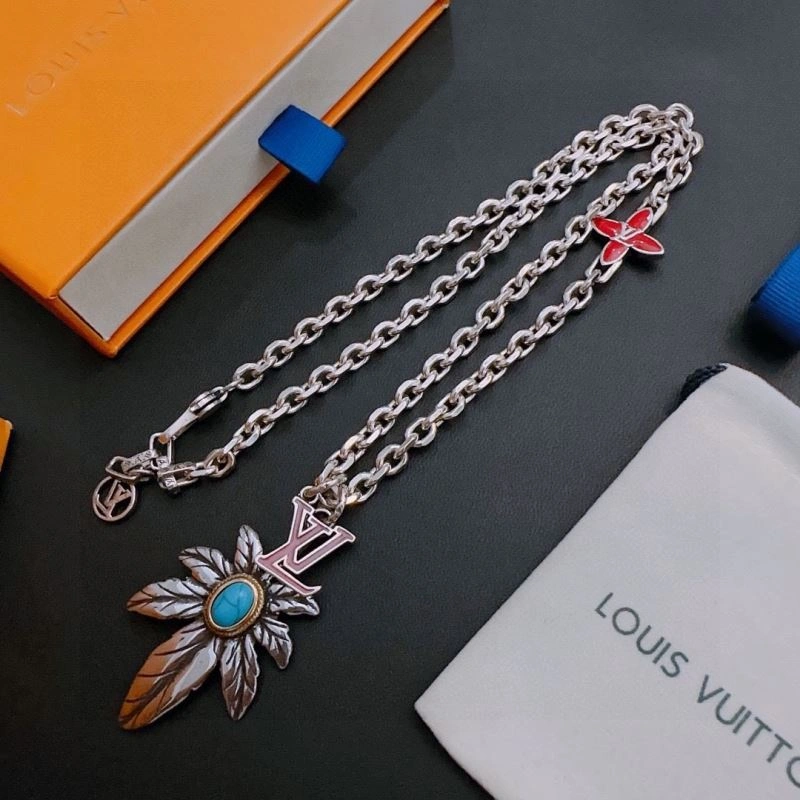 Louis Vuitton Necklaces Bright 251675