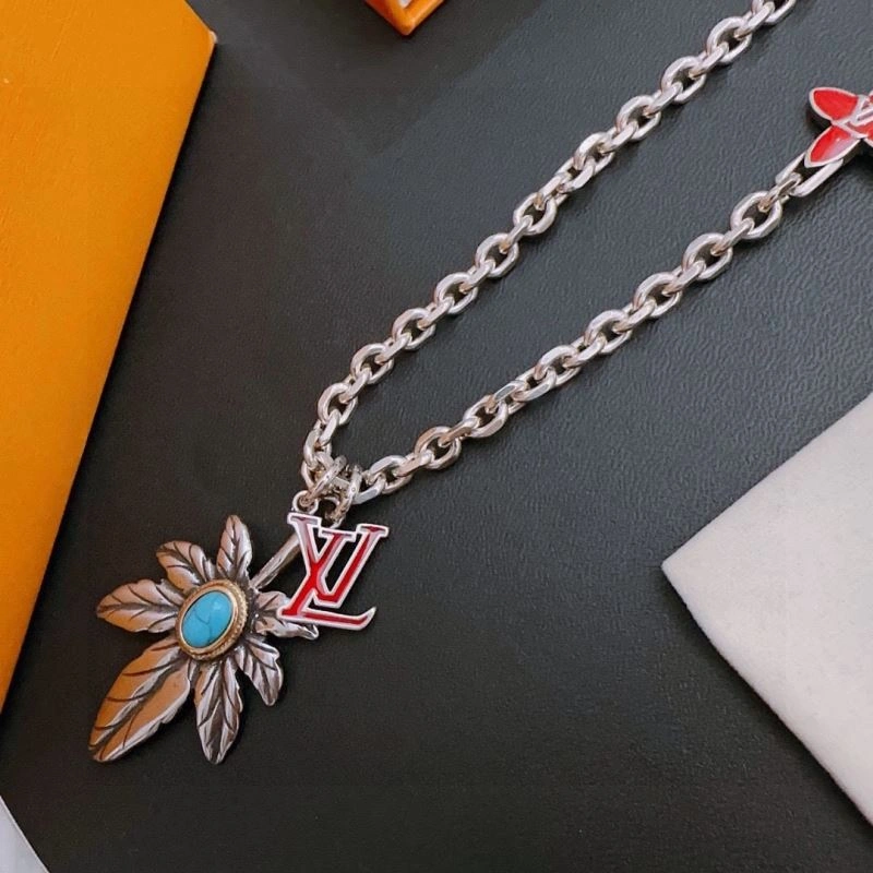 Louis Vuitton Necklaces Bright 251675