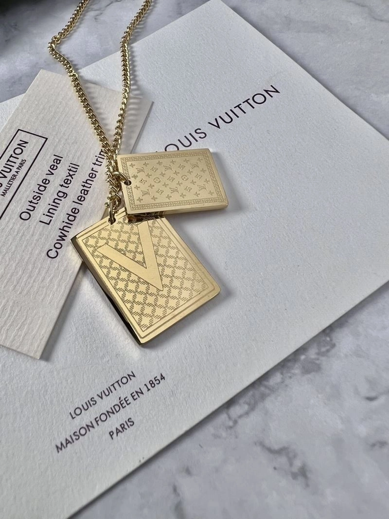 Louis Vuitton Necklaces Casual 251671