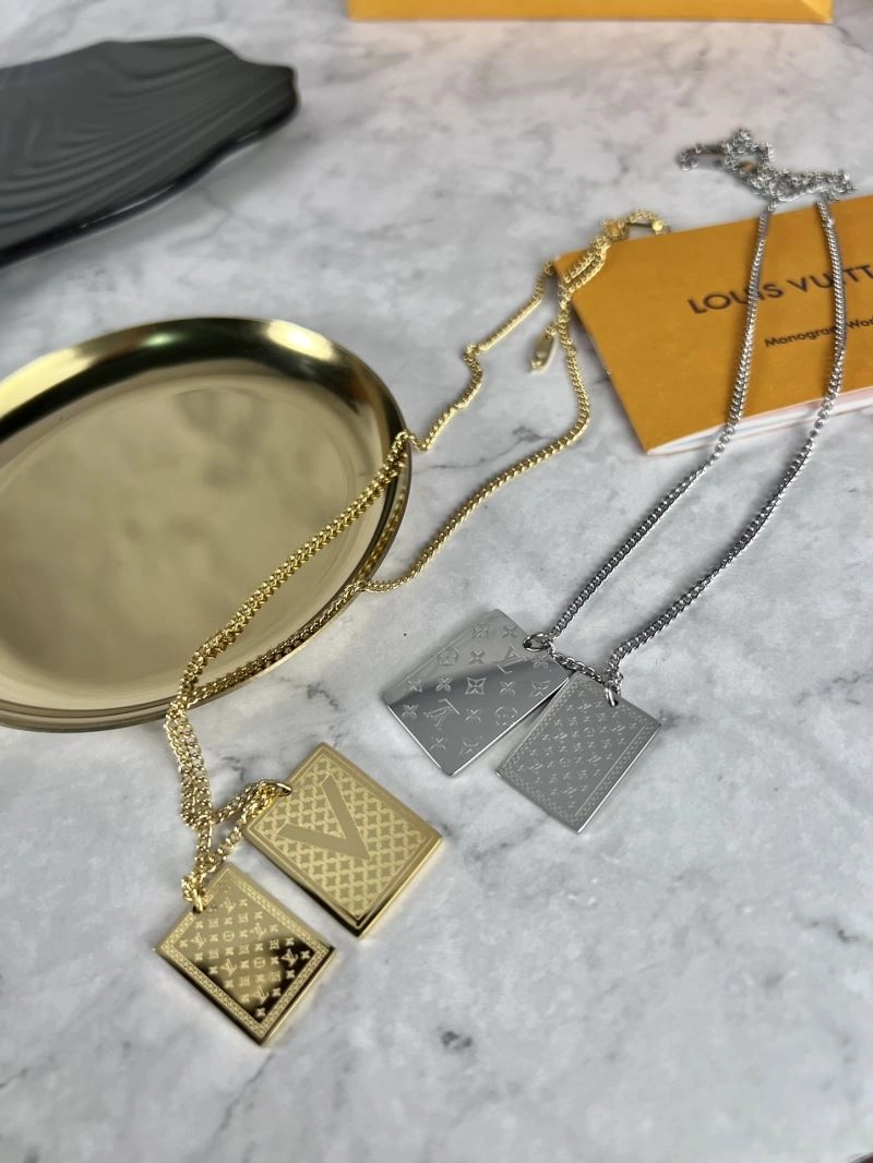 Louis Vuitton Necklaces Casual 251671