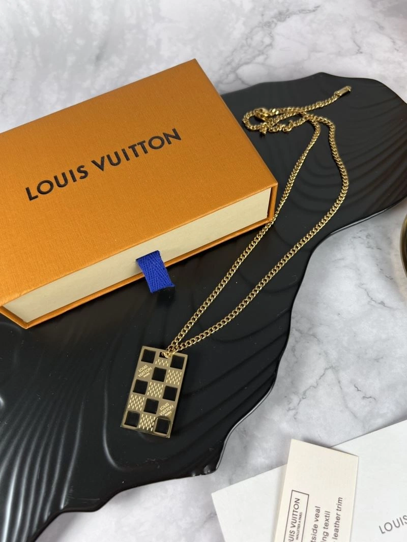 Louis Vuitton Necklaces Colorful 251670