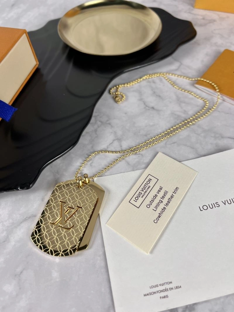 Sustainable Louis Vuitton Necklaces 251647