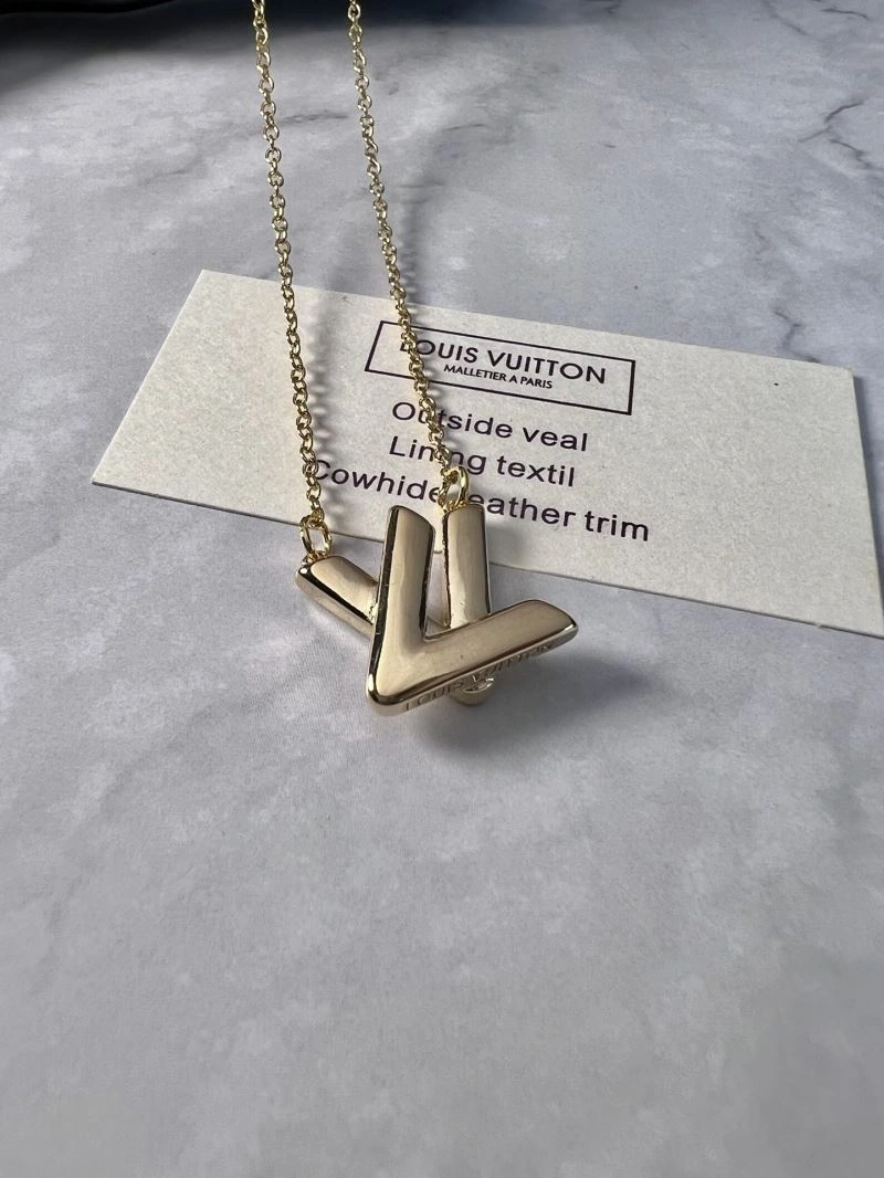 Louis Vuitton Necklaces Refined 251645