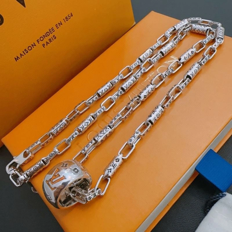Durable Louis Vuitton Necklaces 251641