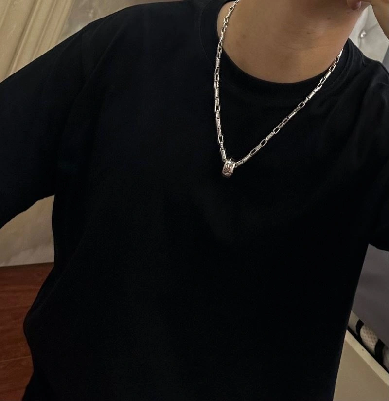 Durable Louis Vuitton Necklaces 251641