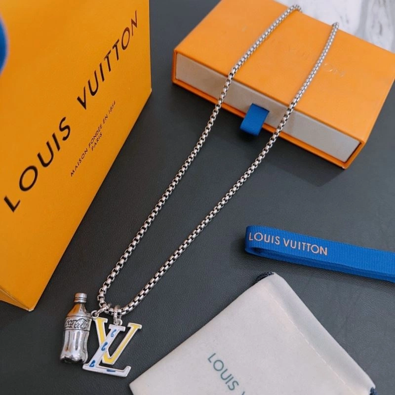 Louis Vuitton Necklaces MoistureWicking 251655