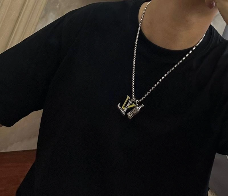 Louis Vuitton Necklaces MoistureWicking 251655