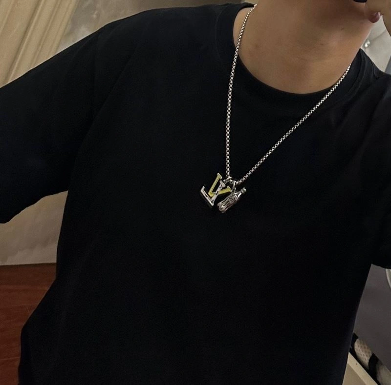 Louis Vuitton Necklaces MoistureWicking 251655