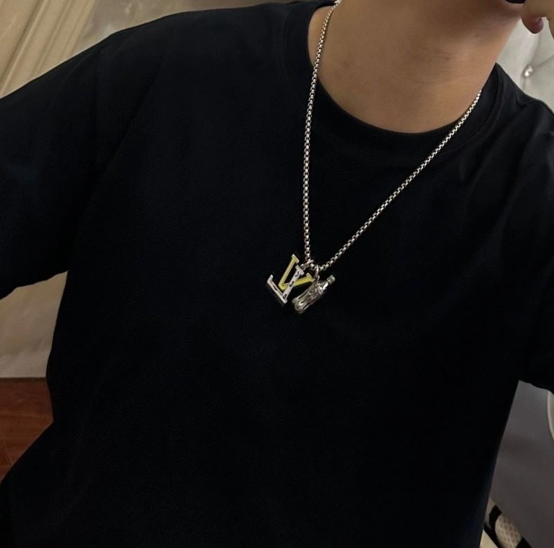Louis Vuitton Necklaces MoistureWicking 251655