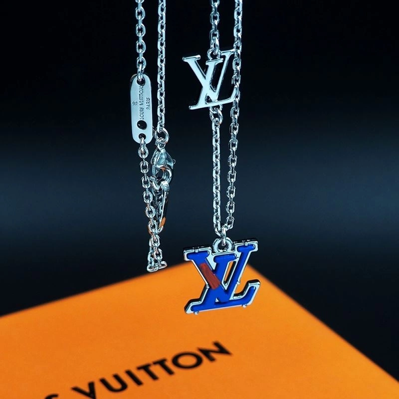 StreetReady Louis Vuitton Necklaces 251668