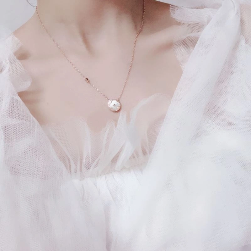 Louis Vuitton Necklaces OnTrend 251662