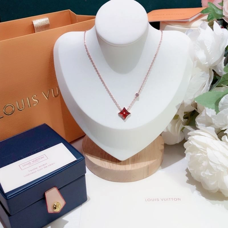 Louis Vuitton Necklaces FashionForward 251664