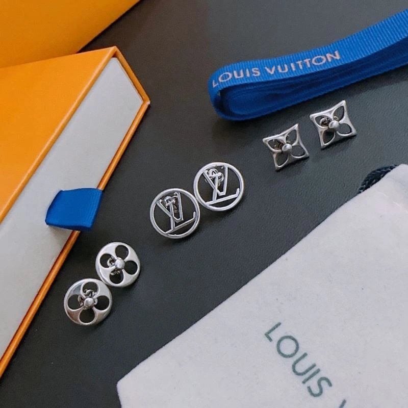 Louis Vuitton Necklaces Attractive 251643