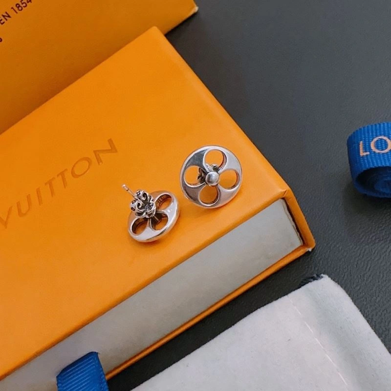 Louis Vuitton Necklaces Attractive 251643