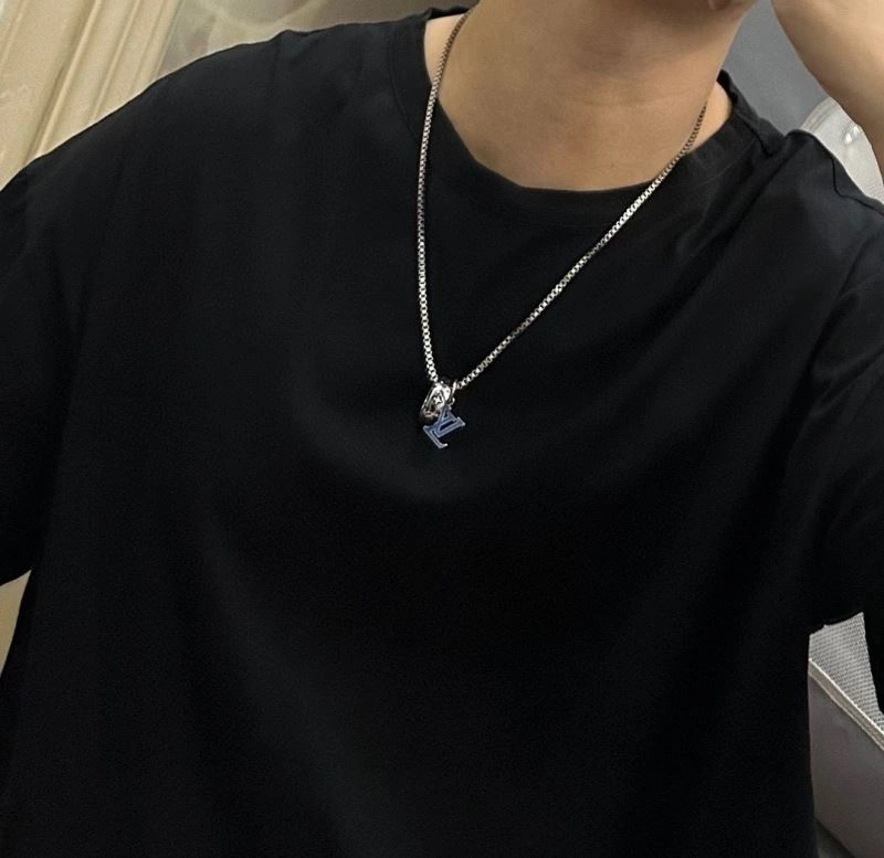 Popular Louis Vuitton Necklaces 251661