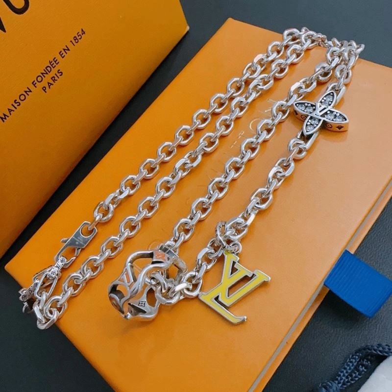 Neat Louis Vuitton Necklaces 251649