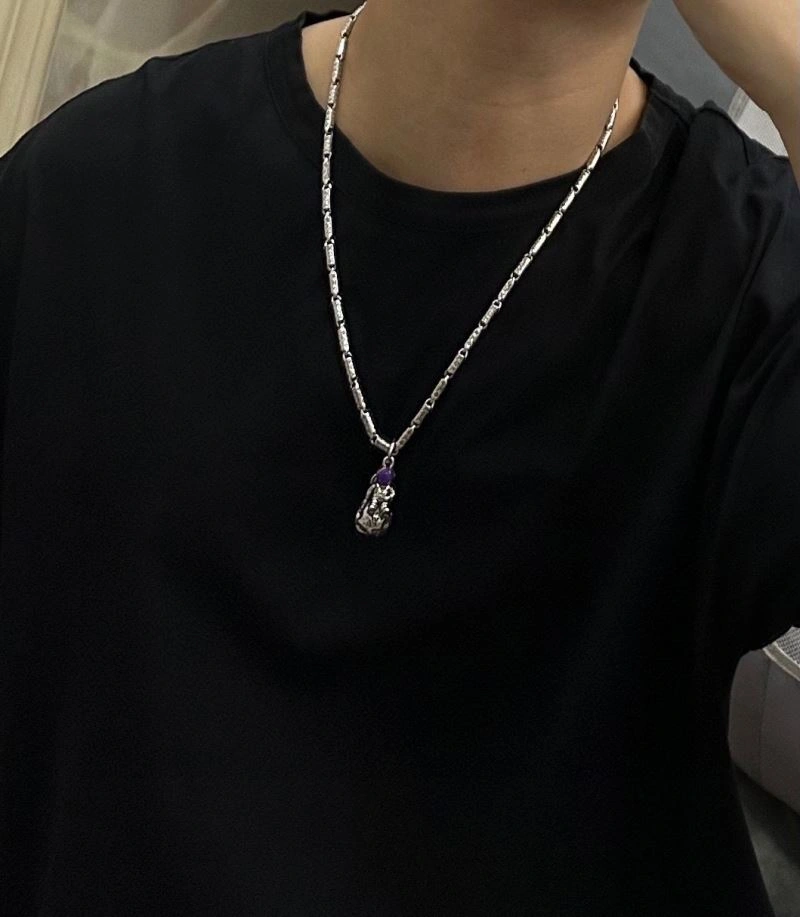 Versatile Louis Vuitton Necklaces 251644