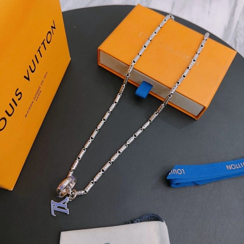 Louis Vuitton Necklaces SunProtective 251657