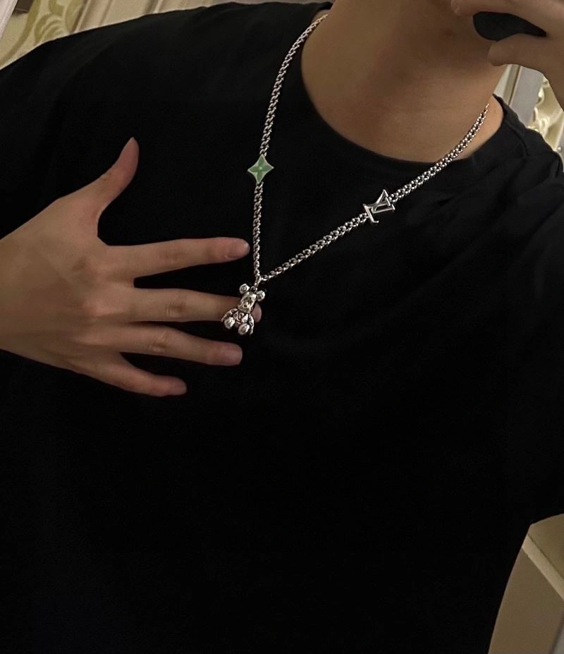 Louis Vuitton Necklaces WeatherProof 251640