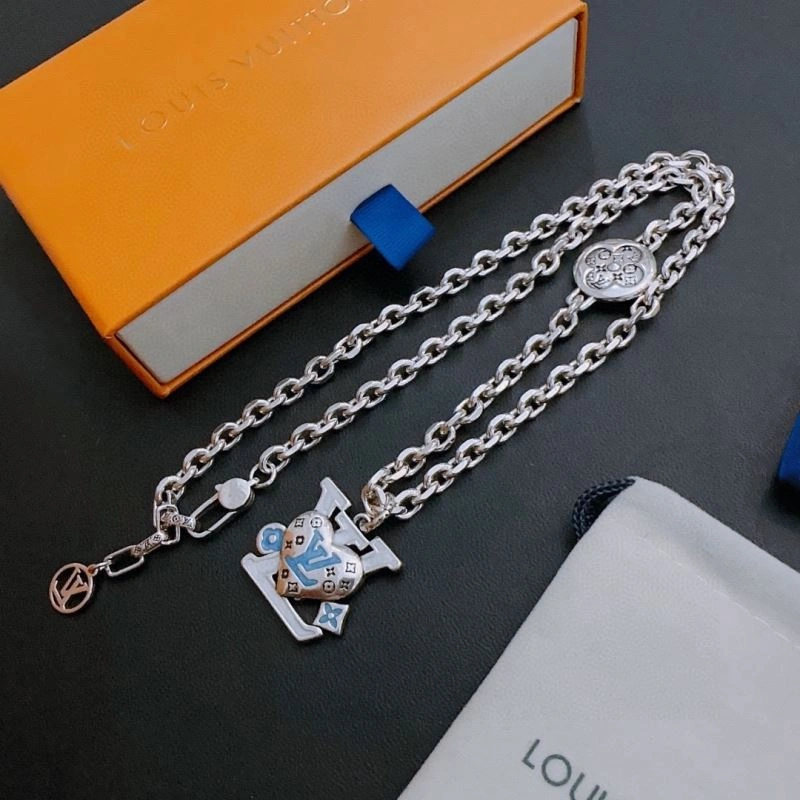 Louis Vuitton Necklaces Sporty 251637
