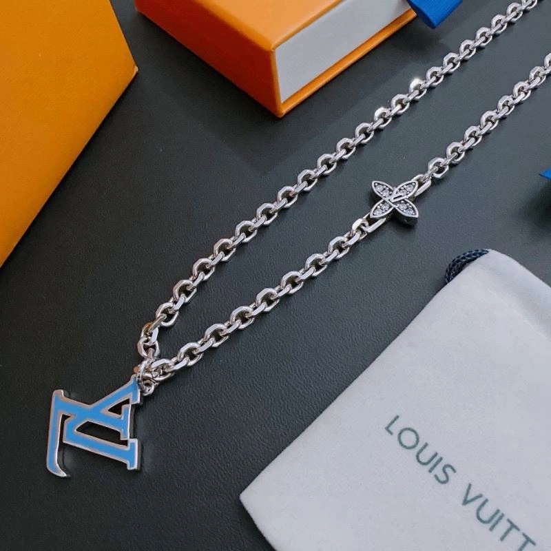EyeCatching Louis Vuitton Necklaces 251653