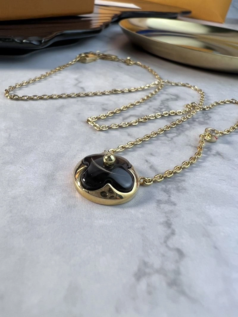 Louis Vuitton Necklaces MoistureWicking 251635