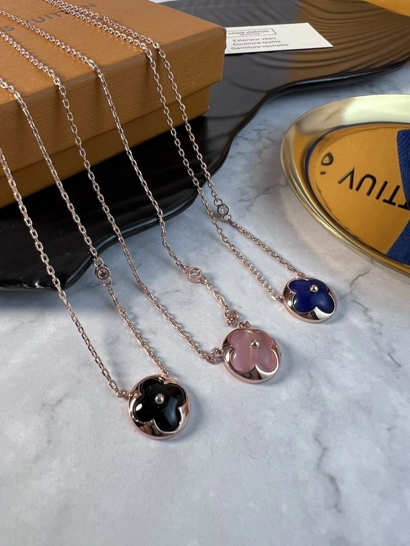 Packable Louis Vuitton Necklaces 251634