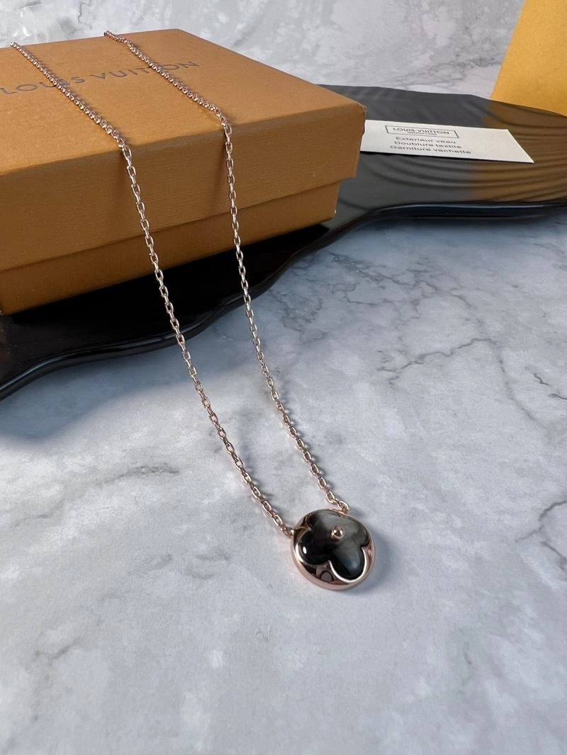 Sophisticated Louis Vuitton Necklaces 251633