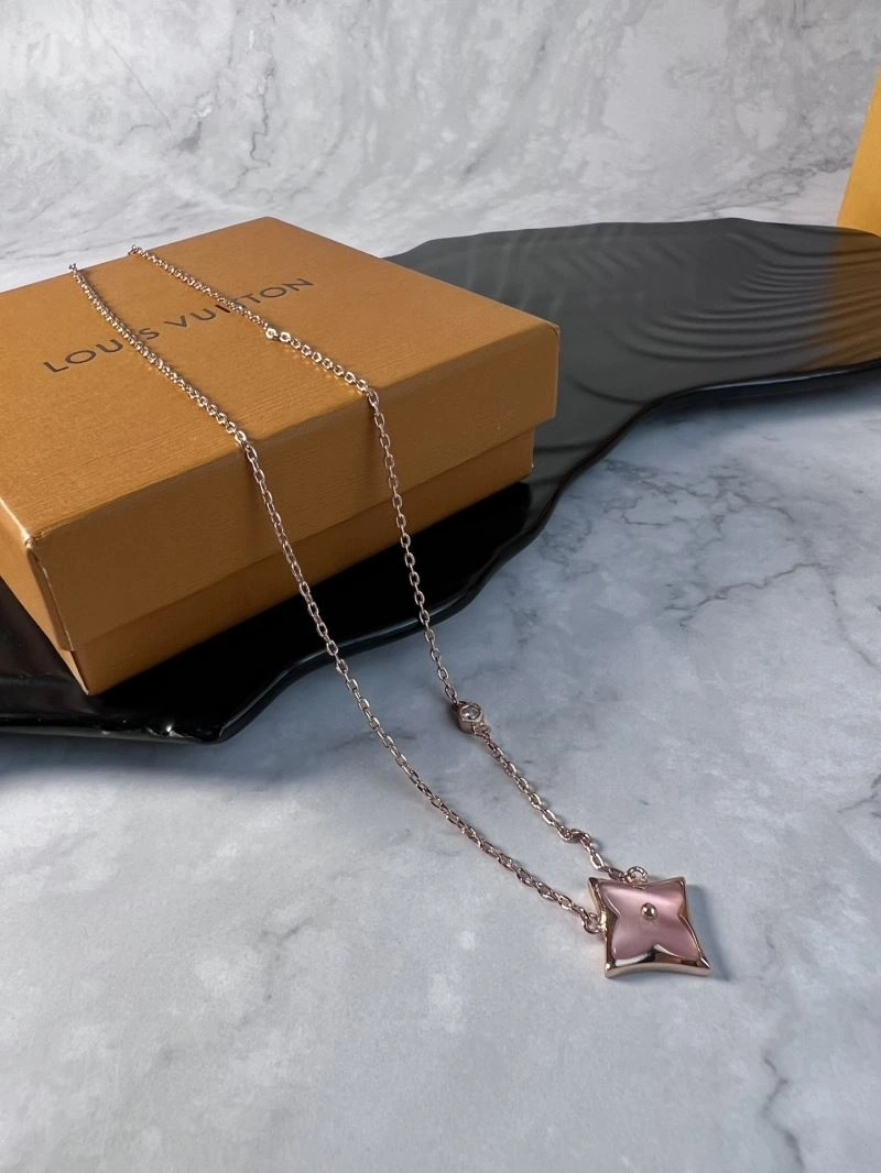 Resilient Louis Vuitton Necklaces 251632
