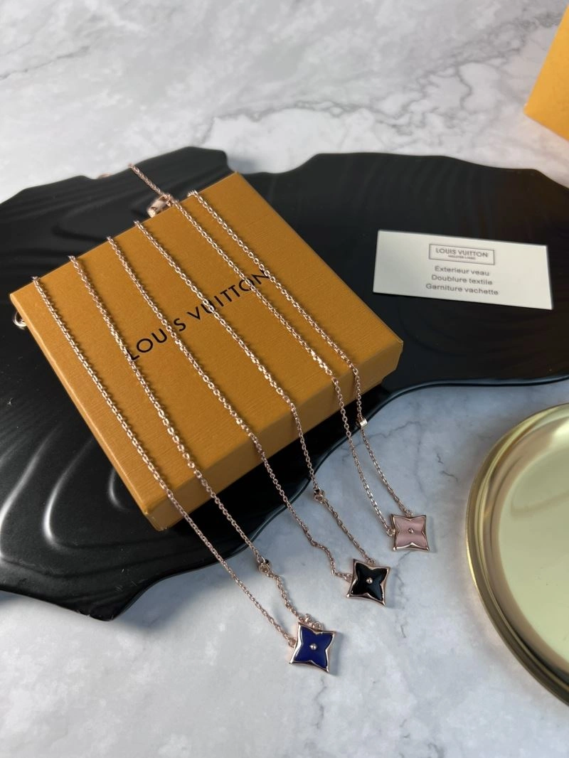 Resilient Louis Vuitton Necklaces 251632