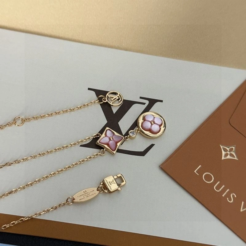 Louis Vuitton Necklaces MoistureWicking 251527