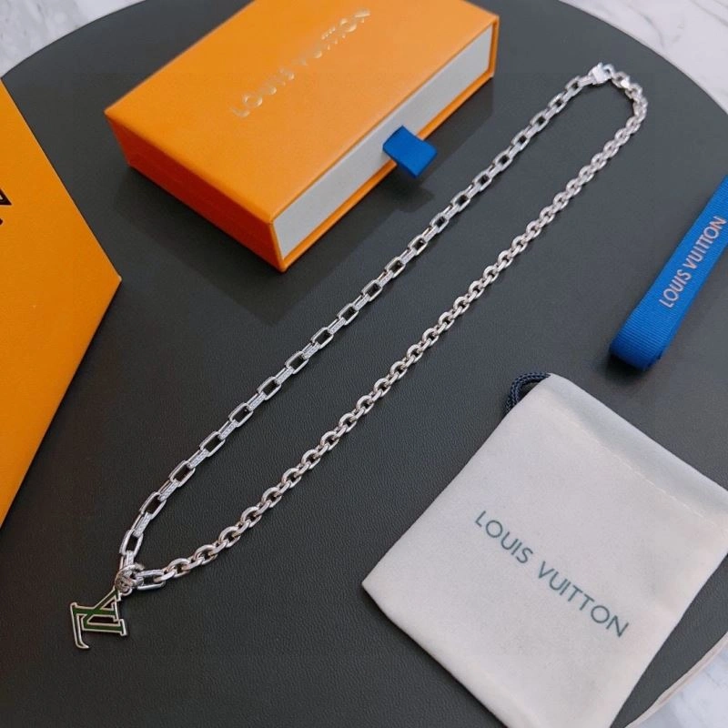 Louis Vuitton Necklaces WellDesigned 251537