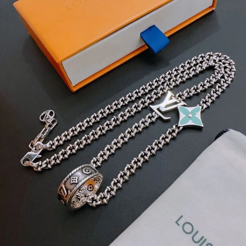 Affordable Louis Vuitton Necklaces 251538