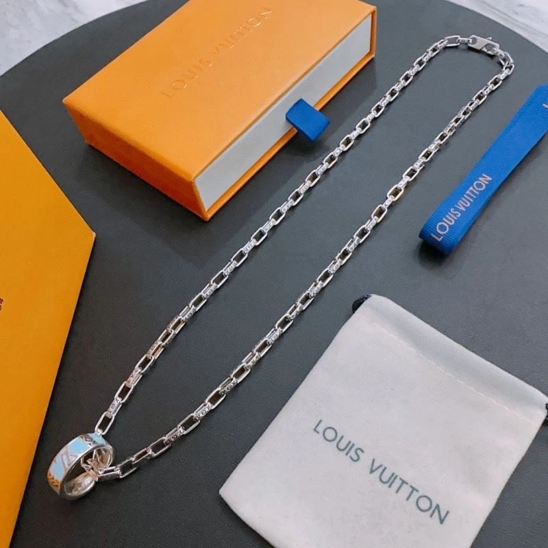FastDry Louis Vuitton Necklaces 251540