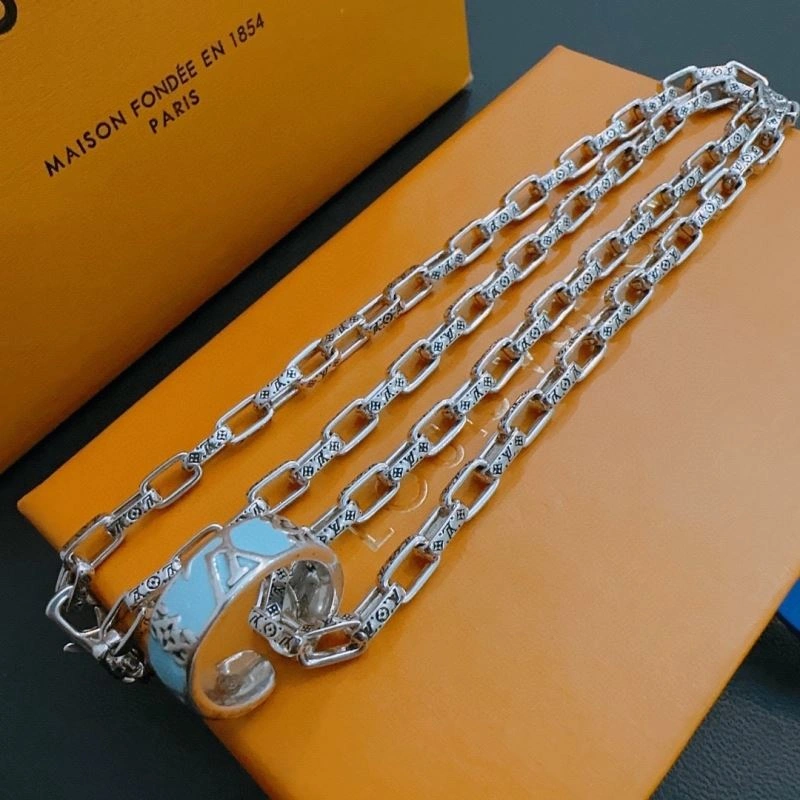 FastDry Louis Vuitton Necklaces 251540