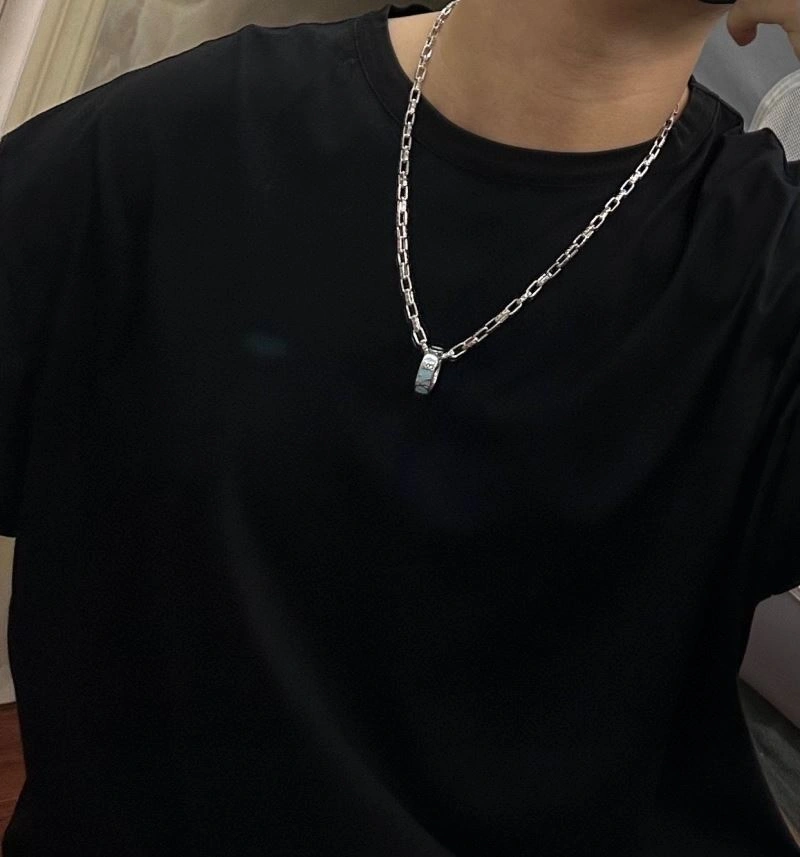FastDry Louis Vuitton Necklaces 251540