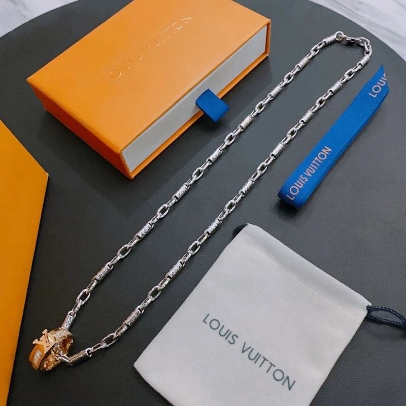 Supportive Louis Vuitton Necklaces 251529