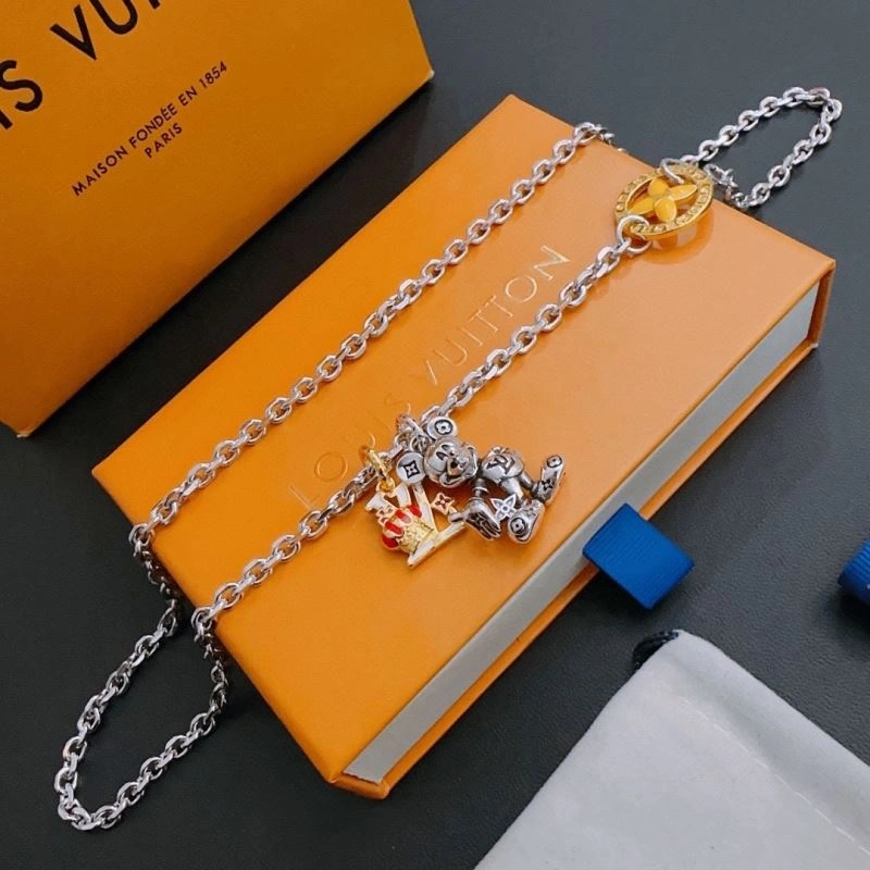Louis Vuitton Necklaces Compact 251536