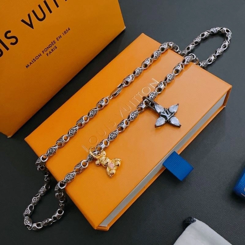 Youthful Louis Vuitton Necklaces 251542