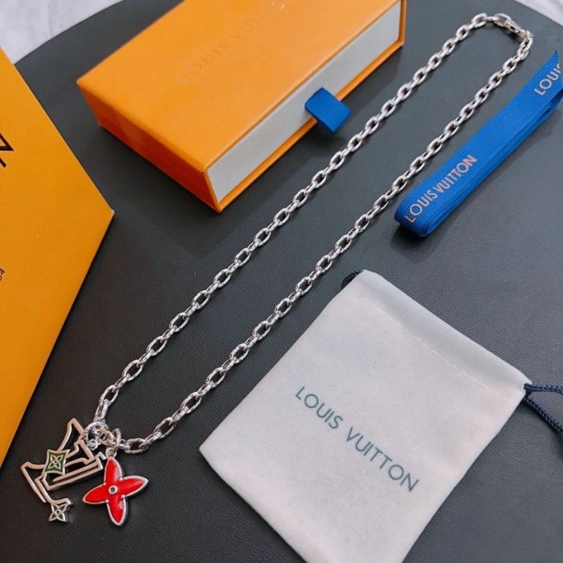Louis Vuitton Necklaces Youthful 251513