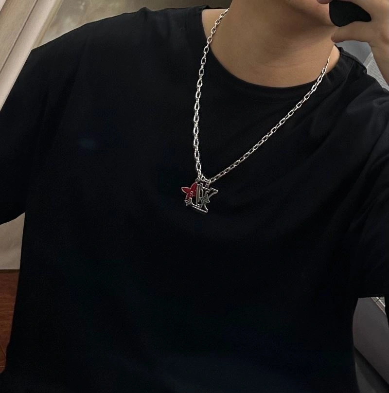 Louis Vuitton Necklaces Youthful 251513